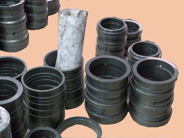 Graphite sealing rings